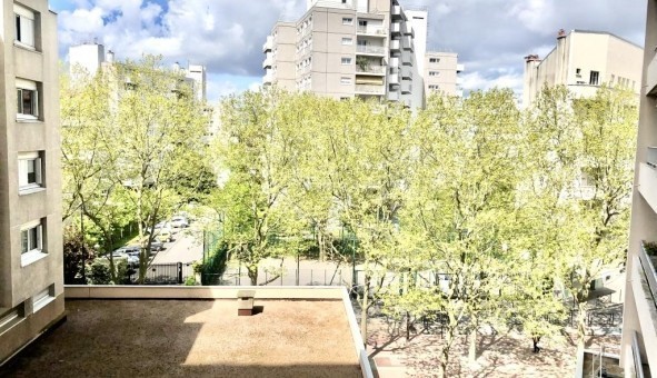 Logement tudiant T3 à Courbevoie (92400)