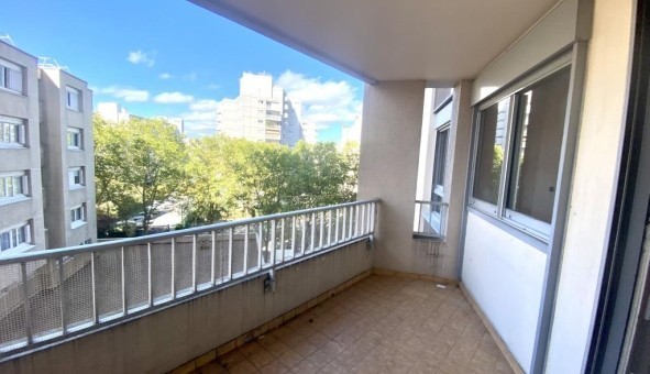 Logement tudiant T3 à Courbevoie (92400)