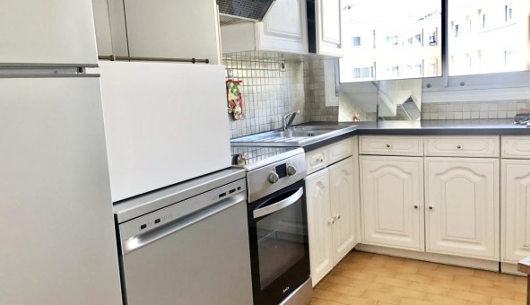 Logement tudiant T3 à Courbevoie (92400)