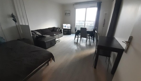 Logement tudiant T3 à Courbevoie (92400)