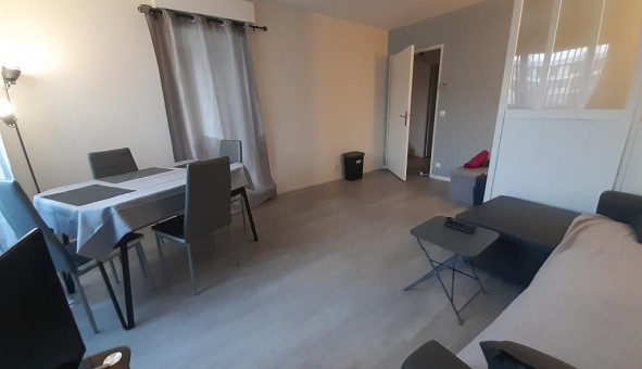 Logement tudiant T3 à Courbevoie (92400)