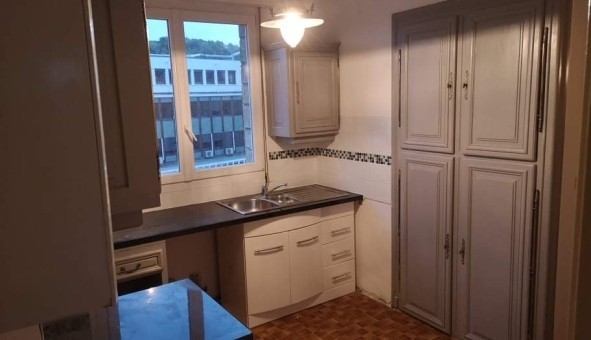 Logement tudiant T3 à Creil (60100)