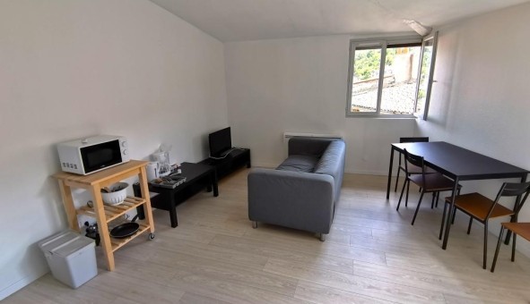 Logement tudiant T3 à Dorat (63300)