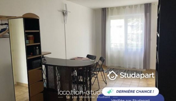 Logement tudiant T3 à Grigny (91350)