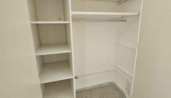 Logement tudiant T3 à Hyres (83400)