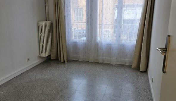 Logement tudiant T3 à Hyres (83400)