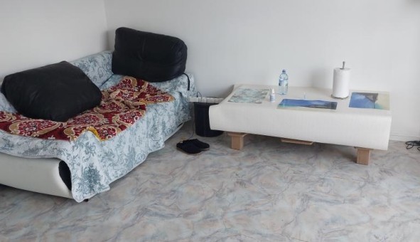 Logement tudiant Location T3 Vide Laval (53000)