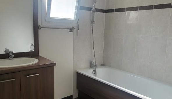 Logement tudiant T3 à Le Blanc Mesnil (93150)