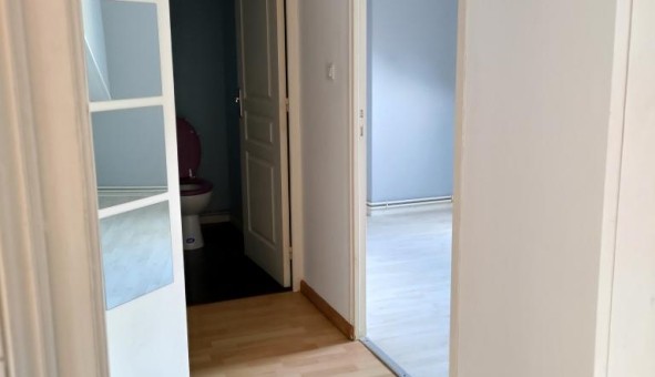 Logement tudiant T3 à Les Ayvelles (08000)