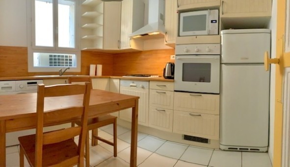 Logement tudiant T3 à Marseille 01er arrondissement (13001)