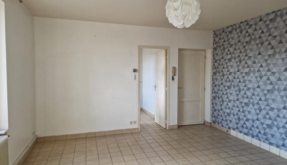 Logement tudiant T3 à Montluon (03100)