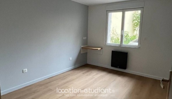 Logement tudiant T3 à Montluon (03100)