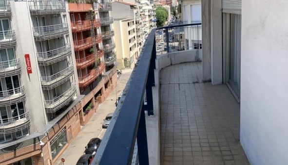 Logement tudiant T3 à Nice (06100)