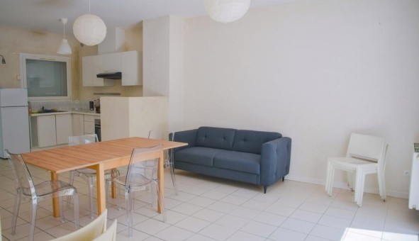 Logement tudiant T3 à Nmes (30000)