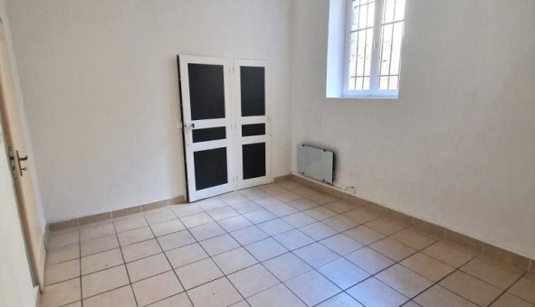 Logement tudiant T3 à Nmes (30000)