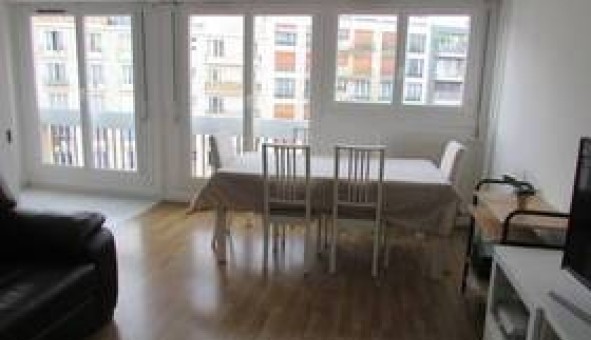 Logement tudiant Location T3 Vide Paris 15me arrondissement (75015)