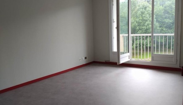 Logement tudiant Location T3 Vide Pau (64000)