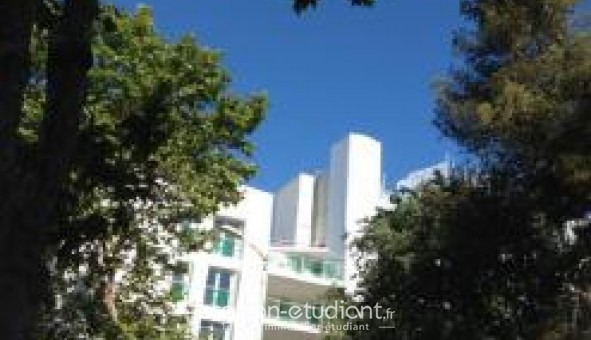 Logement tudiant T3 à Toulon (83200)