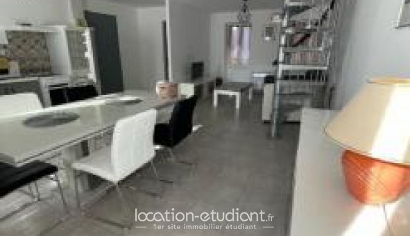 Logement tudiant T3 à Toulon (83200)