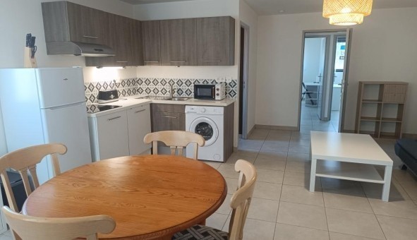 Logement tudiant T3 à Toulon (83200)