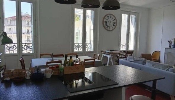 Logement tudiant T3 à Toulon (83200)