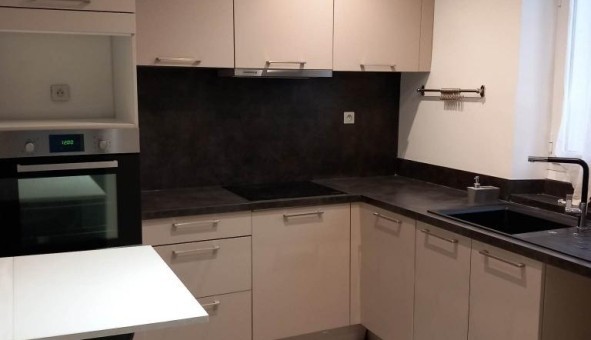 Logement tudiant T3 à Toulon (83200)