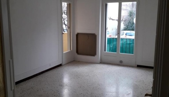 Logement tudiant T3 à Toulon (83200)