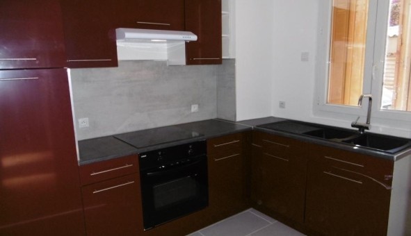 Logement tudiant Location T3 Vide Toulon (83200)