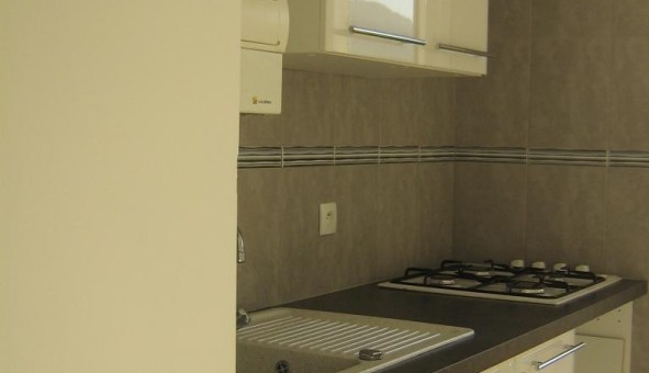 Logement tudiant T3 à Toulon (83200)