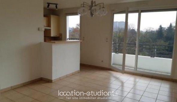 Logement tudiant T3 à Vnissieux (69200)