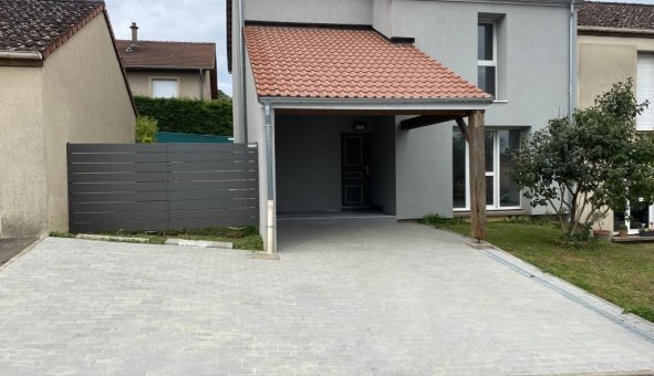 Logement tudiant Location T4 Vide Ay sur Moselle (57300)