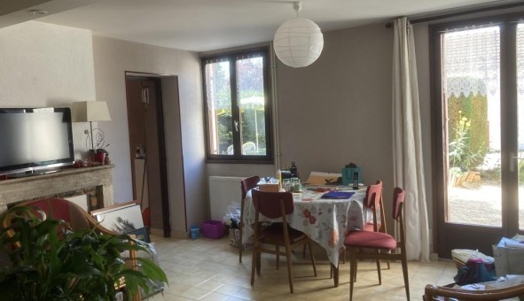 Logement tudiant T4 à Chtenoy le Royal (71880)