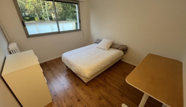 Logement tudiant T4 à Crosne (91560)