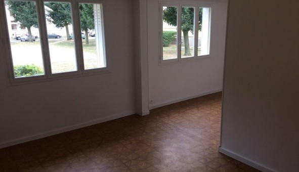 Logement tudiant Location T4 Vide Dreux (28100)