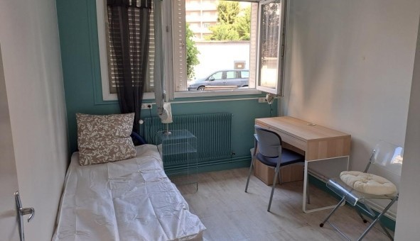 Logement tudiant T4 à Grenoble (38000)