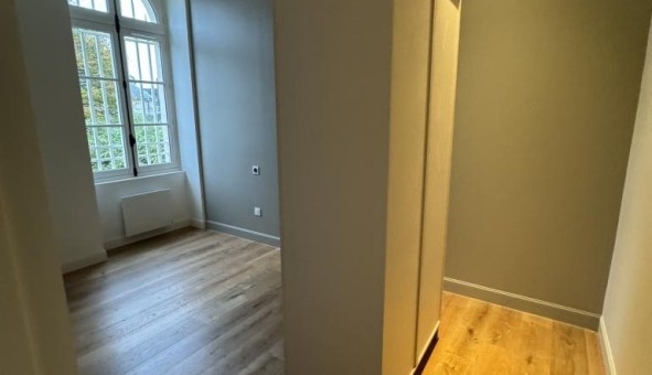 Logement tudiant T4 à Laval (53000)