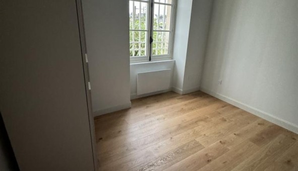 Logement tudiant T4 à Laval (53000)