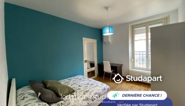 Logement tudiant T4 à Les Ayvelles (08000)