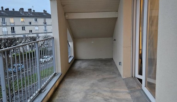 Logement tudiant Location T4 Vide Livry sur Seine (77000)