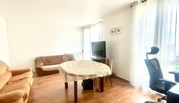 Logement tudiant T4 à Montigny le Bretonneux (78180)