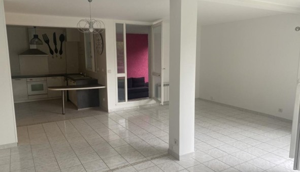 Logement tudiant Location T4 Vide Nandy (77176)