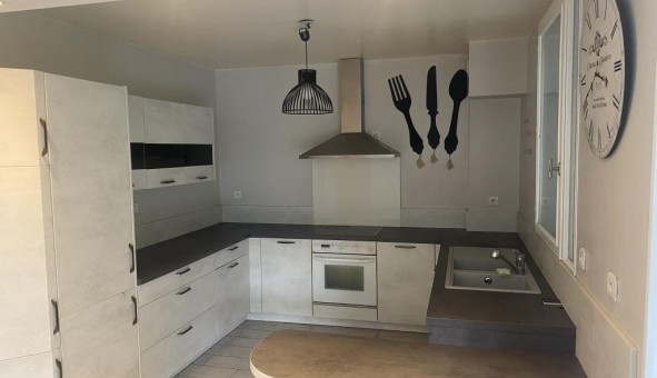 Logement tudiant T4 à Nandy (77176)