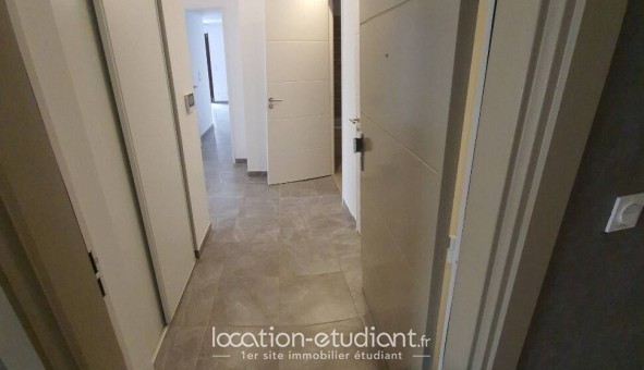 Logement tudiant Location T4 Vide Rillieux la Pape (69140)