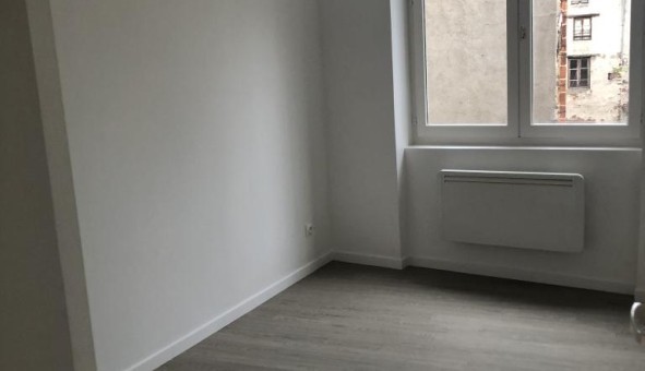 Logement tudiant T4 à Sedan (08200)