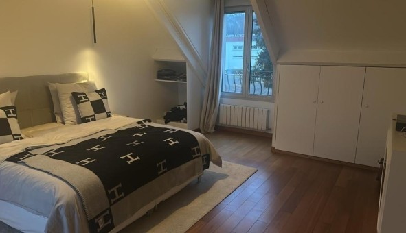 Logement tudiant T4 à Suresnes (92150)