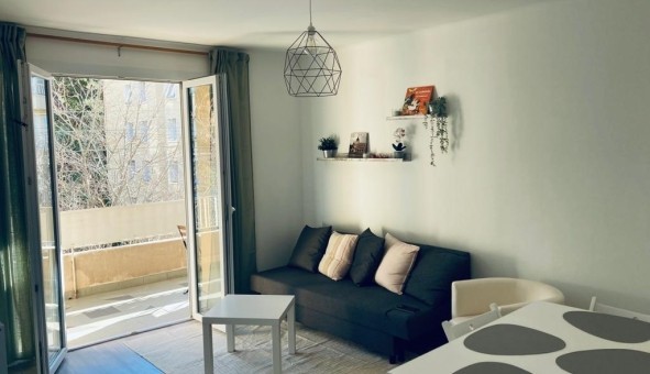 Logement tudiant T4 à Toulon (83200)