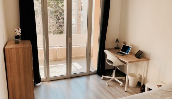 Logement tudiant T4 à Toulon (83200)