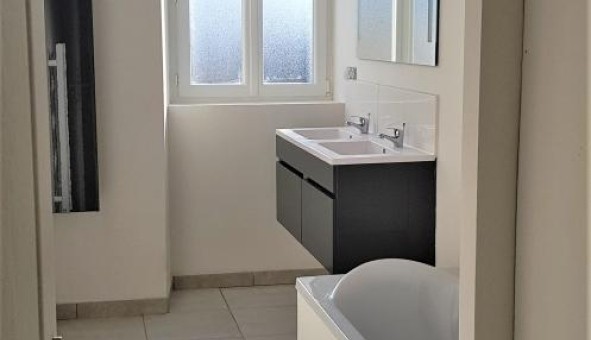 Logement tudiant T5 à Grand Auvern (44520)