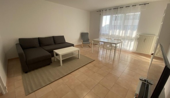 Logement tudiant Location T5 Vide Le Blanc Mesnil (93150)