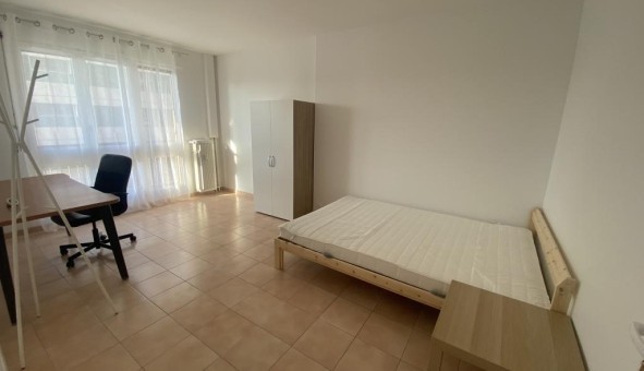 Logement tudiant T5 à Le Blanc Mesnil (93150)